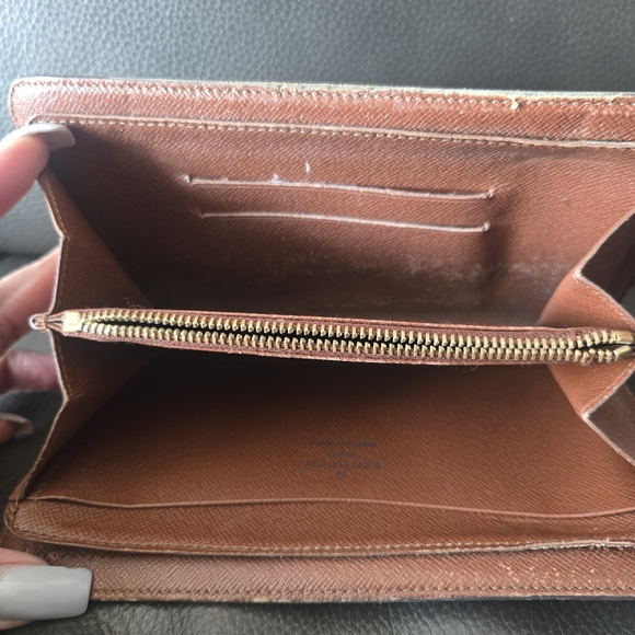 Louis Vuitton Monogram Open Zip Long Wallet - Picture 2 of 7